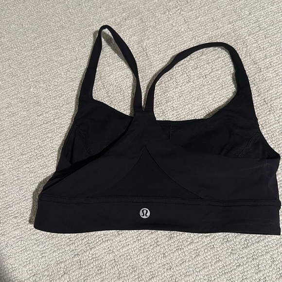 Lululemon black sports bra - size 6 - Picture 2 of 2